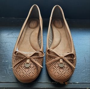 Gianni Bernini Tan Flats size 7.5
